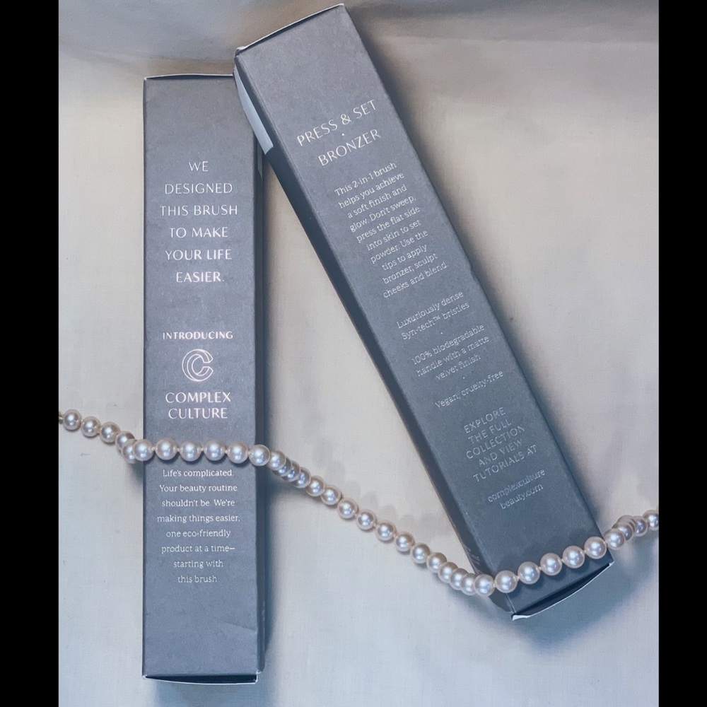 press&set bronzer brush from complexculturebeauty